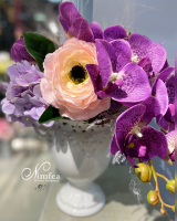 Интерьерная композиция из искусственных  цветов и сухоцветов Nimfea Flowers Boutique