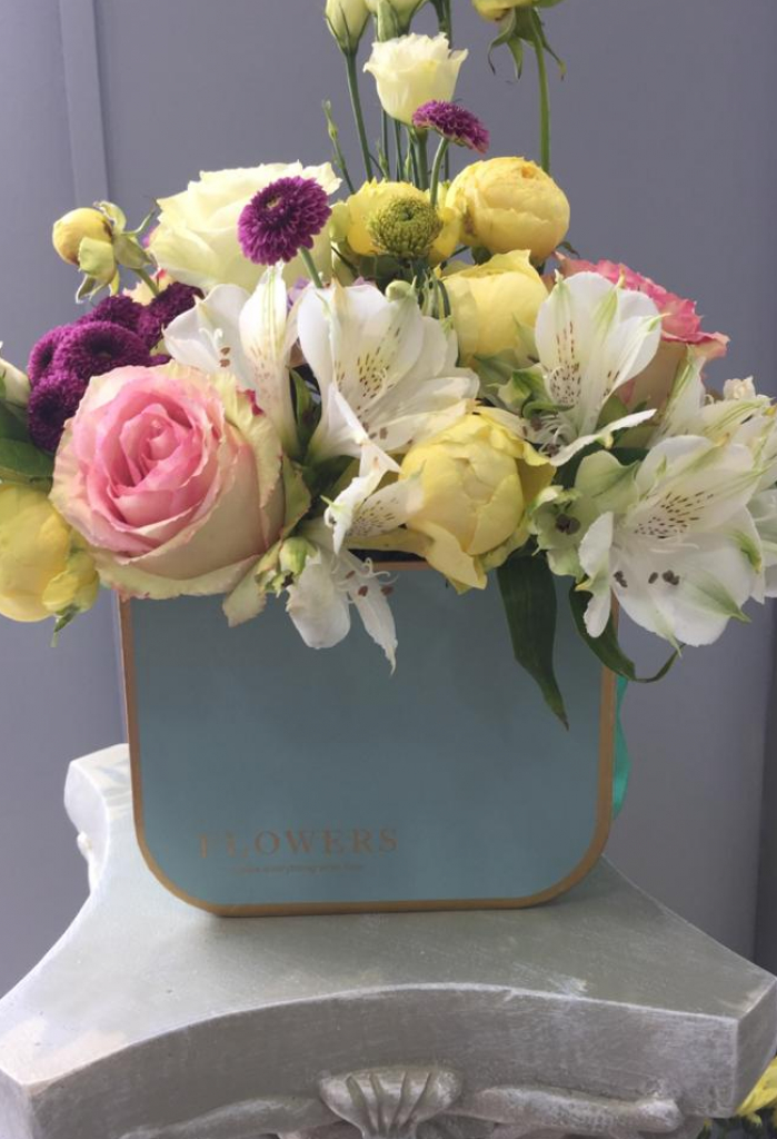 Букет в коробке №15 Nimfea Flowers Boutique
