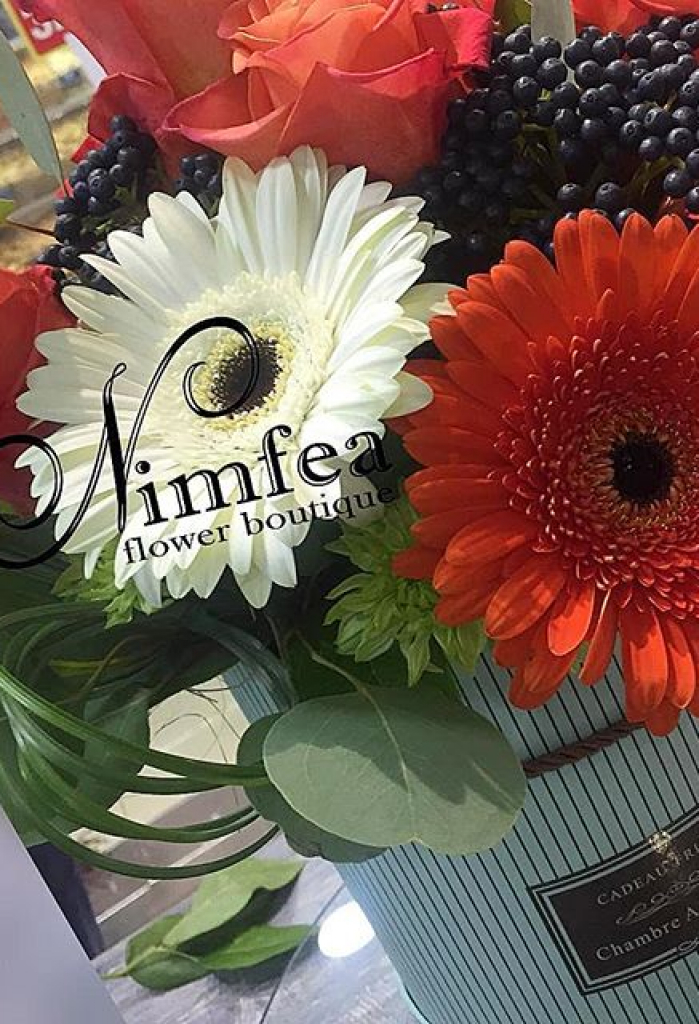 Букет в шляпной коробке №1 Nimfea Flowers Boutique