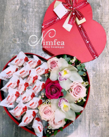 Сладкий букет "LOVE" Nimfea Flowers Boutique